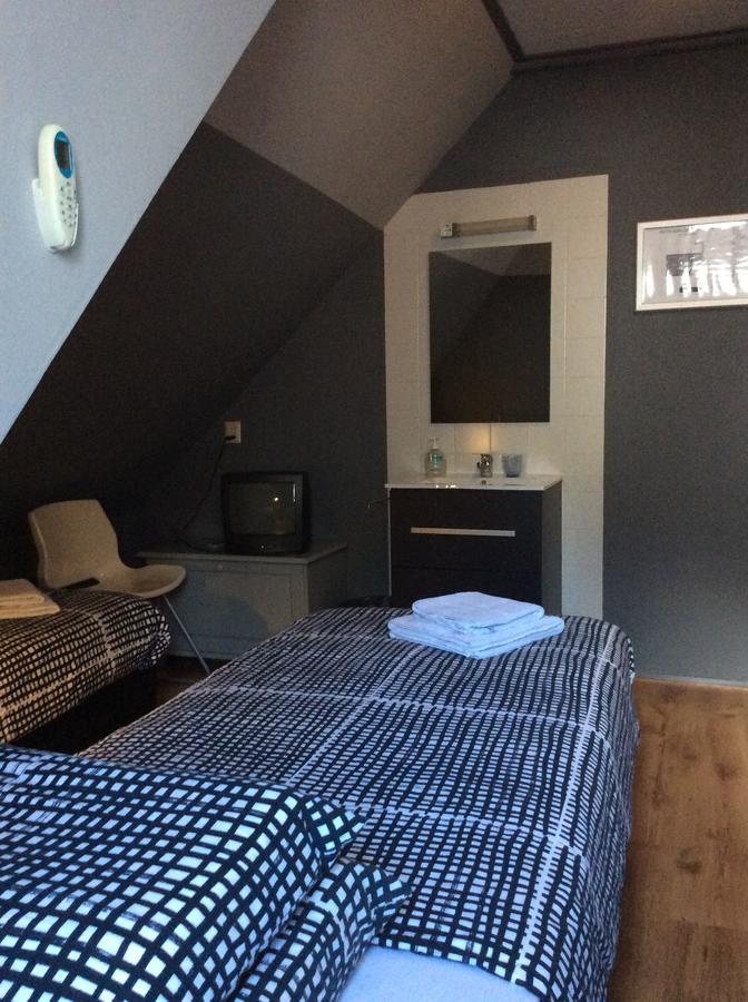 Hotel Den Berg Geertruidenberg Экстерьер фото